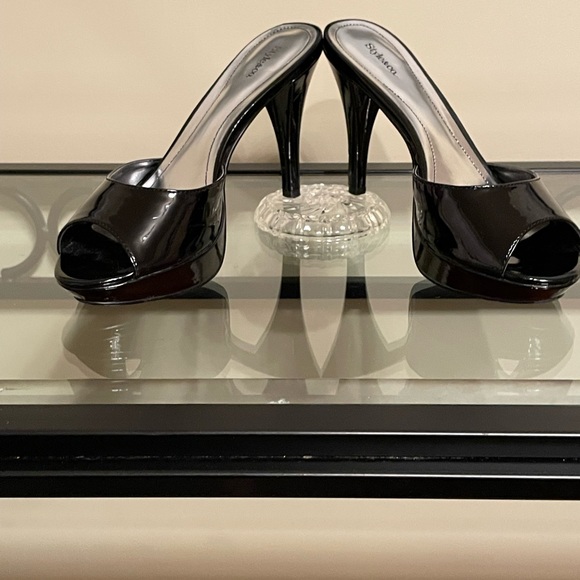 Style & Co black ‘patent’ platform sandals size 7.5 - Picture 7 of 16